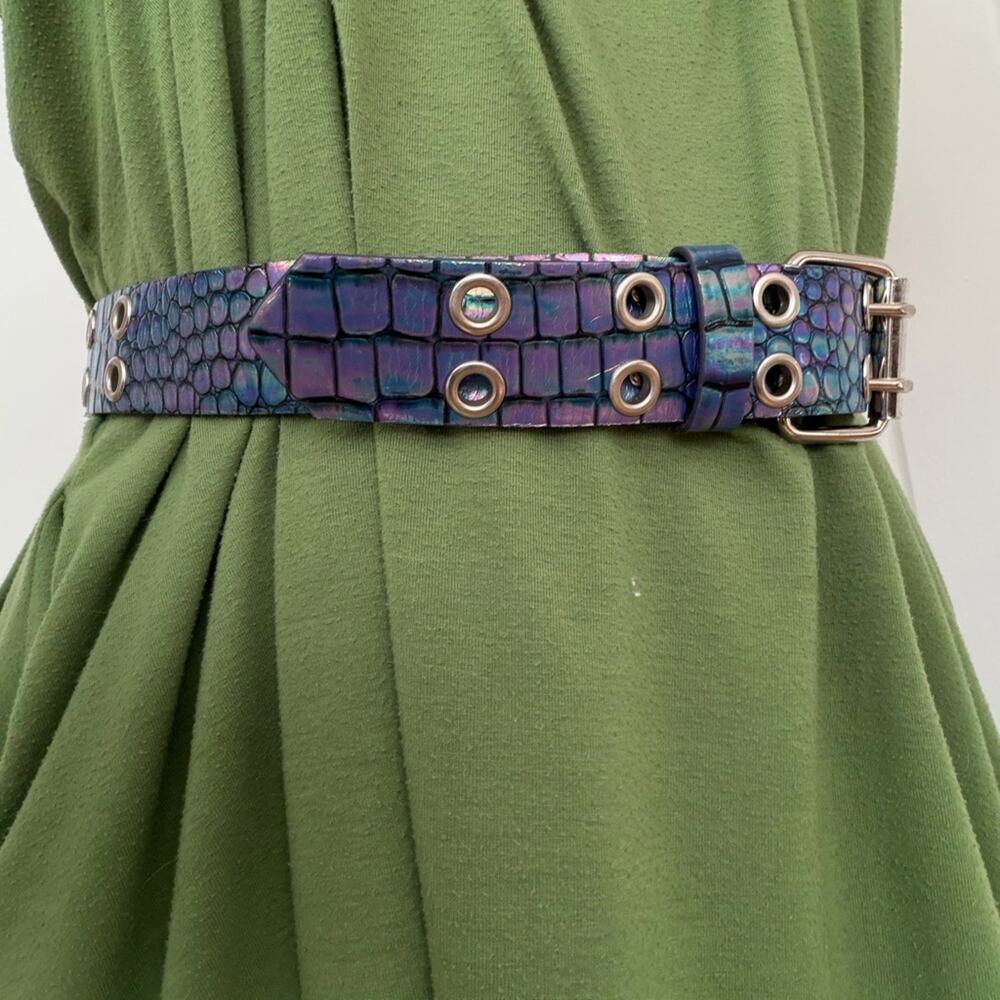 Y2K iridescent grommet belt - Picture 6 of 9